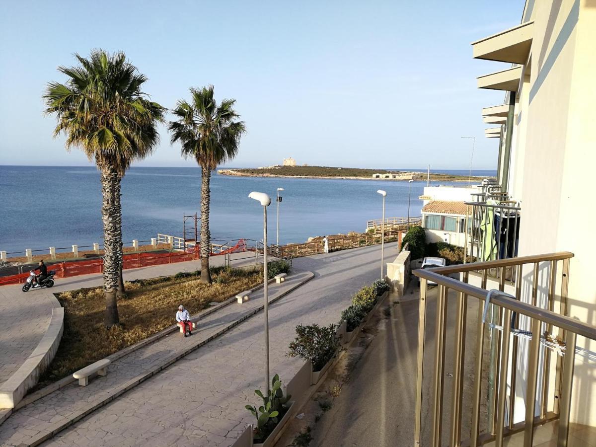 维托里奥酒店 Portopalo Di Capo Passero 外观 照片